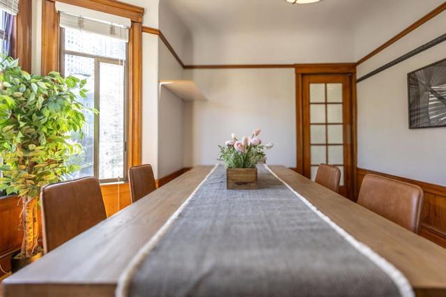 806810 Union Street, San Francisco CA: https://media.crmls.org/mediaz/e595b172-11bf-4d2a-b83f-e3f15c708ca2.jpg