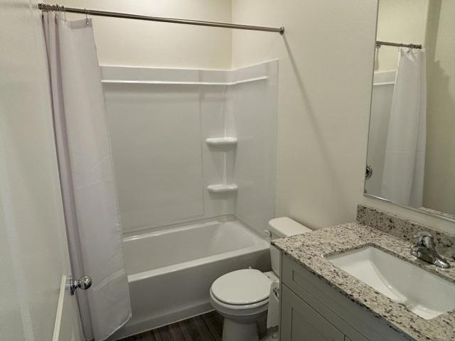 Image 18 of 38 For 42425 Palisades Drive