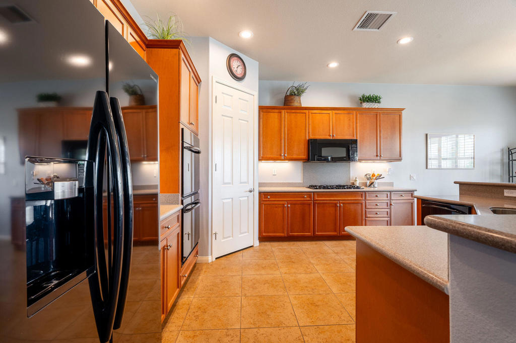 MLS #219138661DA image #8