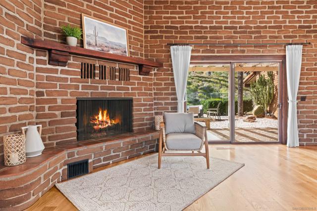 Image 32 of 75 For 1951 Cloverdale Rd