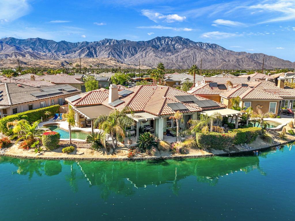 13 Lake Geneva Court