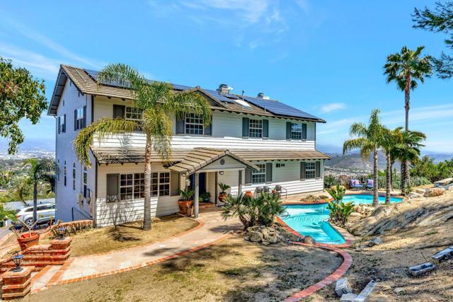 560 Seeforever Dr, San Marcos CA: https://media.crmls.org/mediaz/e5981e2d-aab8-43d2-9912-148c04b4a7ba.jpg
