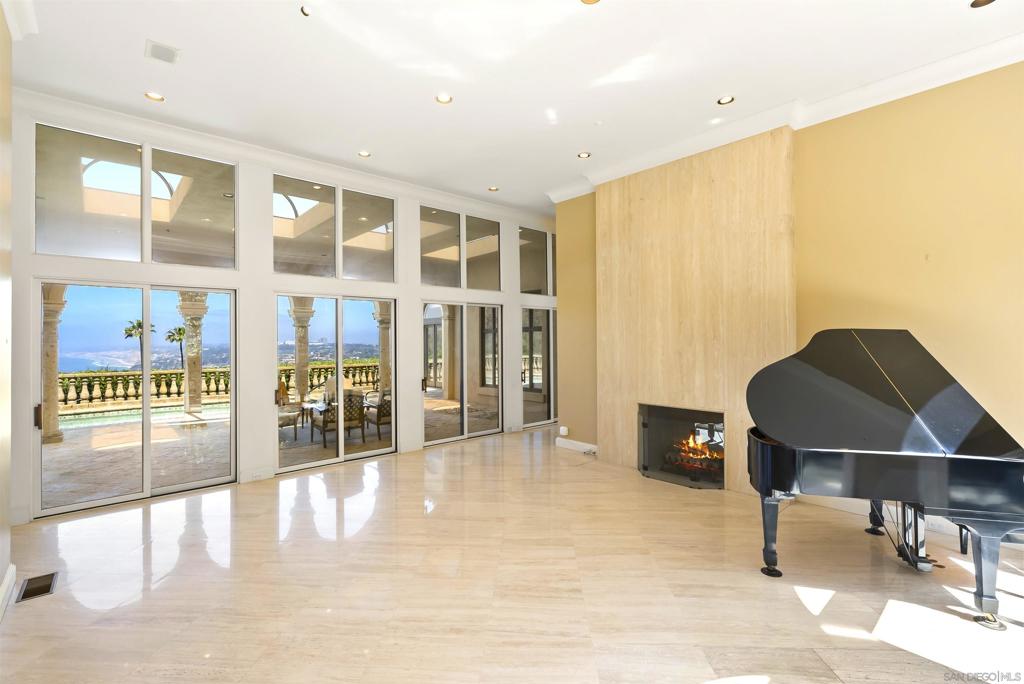 2302 Rue Adriane - photo 12