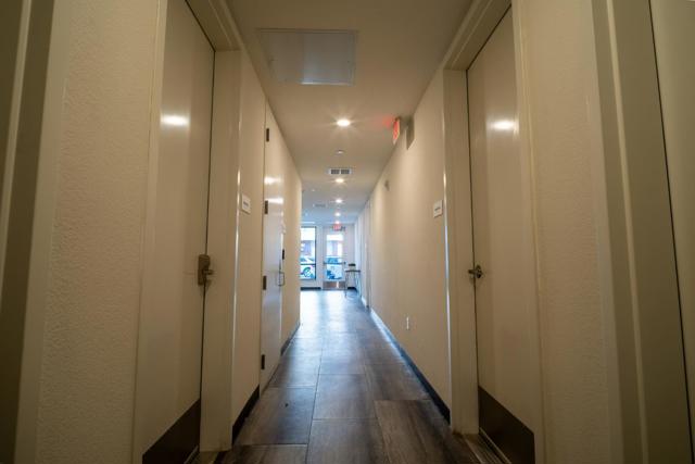 Image 6 of 47 For 708 Eppleton Lane 204