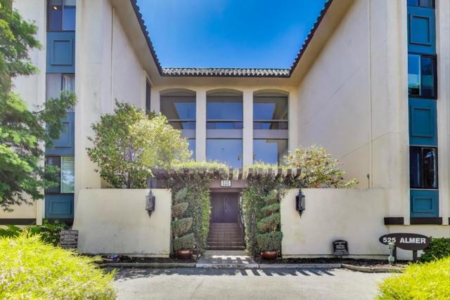 525 Almer Road, Burlingame CA: https://media.crmls.org/mediaz/e598e3e3-bbb7-4bad-a755-aa53c1fa5be6.jpg