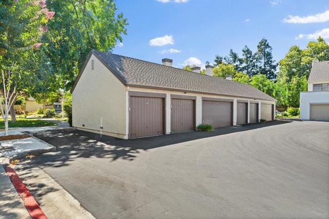 1892 Huxley Court, San Jose, California 95125, 3 Bedrooms Bedrooms, ,2 BathroomsBathrooms,Condominium,For Sale,Huxley,ML82016979