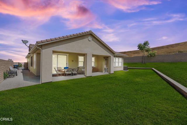 566 Purple Sage Lane, Simi Valley CA: https://media.crmls.org/mediaz/e5991978-3fdc-4f5e-80ce-faed9f768737.jpg