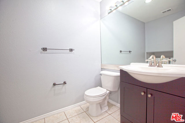 4365 Mclaughlin Avenue, Los Angeles CA: https://media.crmls.org/mediaz/e59a97b4-b74d-4915-89d6-027b7fc9bba0.jpg