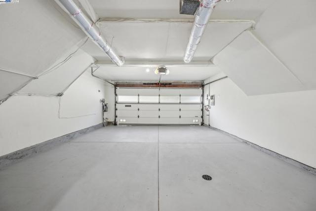 471 JOOST AVENUE, San Francisco CA: https://media.crmls.org/mediaz/e59aed9d-969d-47a7-976b-b4c171e11307.jpg