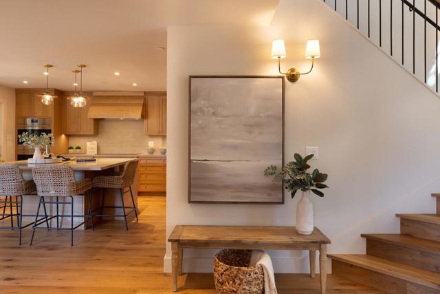 4 Oak Knoll Way, Carmel CA: https://media.crmls.org/mediaz/e59afb8c-7c92-419e-9689-c7d449f79970.jpg
