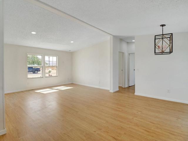 12-2204 Ocean Side Avenue-12