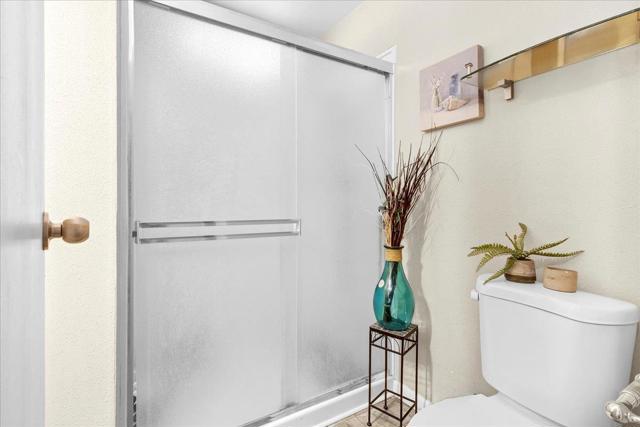 20 Russell Rd Street, Salinas CA: https://media.crmls.org/mediaz/e59bbded-d9ae-4a87-b8e9-2bc075788f66.jpg