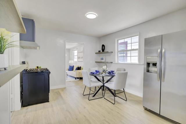 319 S 37th Street, Richmond CA: https://media.crmls.org/mediaz/e59c2ea4-aa3a-4739-b0d0-742e6bbb1eb8.jpg