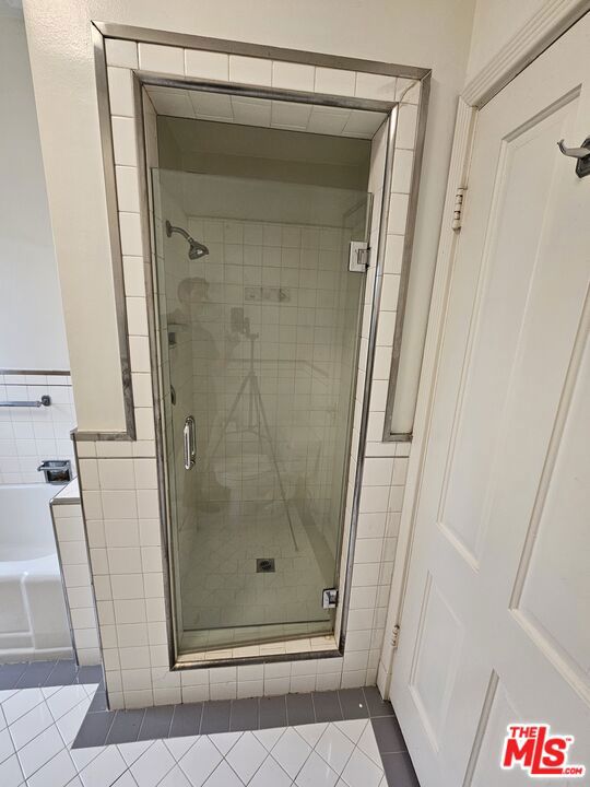 441 1/2 S Palm Drive, Beverly Hills CA: https://media.crmls.org/mediaz/e59cd438-3ac9-4f22-9fe5-a7a87043f357.jpg