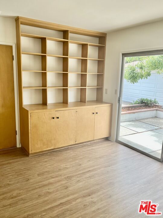 3331 Inglewood Boulevard, Los Angeles CA: https://media.crmls.org/mediaz/e59cf068-fd5c-4f03-a49e-6d89762f9c7b.jpg