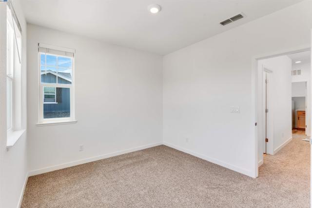 Image 24 of 38 For 2336 Endeavor Way