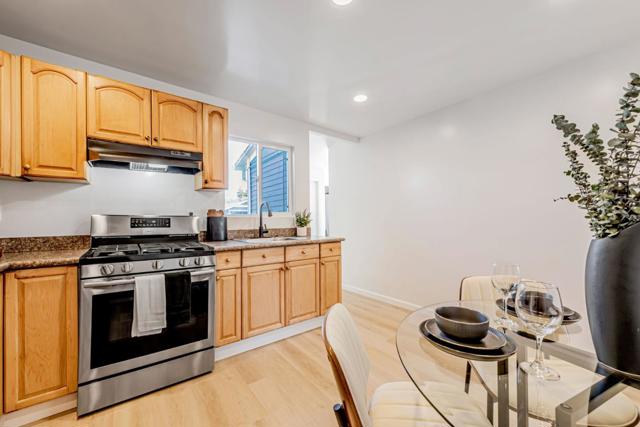 714 Tilton Avenue, San Mateo CA: https://media.crmls.org/mediaz/e59d8842-517a-42dc-8644-d99552dfdcdd.jpg
