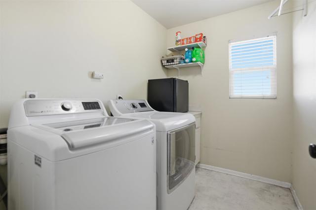 1332 Carneros Valley st, Chula Vista CA: https://media.crmls.org/mediaz/e59d91c0-4620-4117-8860-566f1469daae.jpg