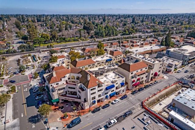 2409 Park Boulevard, Palo Alto CA: https://media.crmls.org/mediaz/e59f4b2f-dd0d-42dd-97e7-55aa9fdacd92.jpg