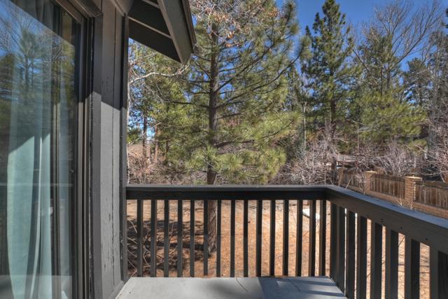 271 Bluebird Court, Big Bear CA: https://media.crmls.org/mediaz/e59f7db1-0624-4c26-bbcc-229cb9e1530b.jpg