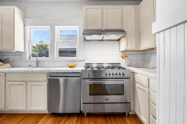 1124 Laurel Street, Santa Cruz CA: https://media.crmls.org/mediaz/e59fe308-f3e9-4fc8-af00-21d231227170.jpg