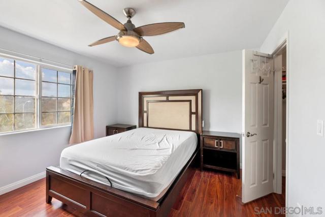 5055 Collwood Blvd, San Diego CA: https://media.crmls.org/mediaz/e5a01560-5cfb-423f-96e1-9f331d217854.jpg