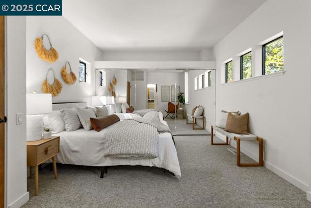 39 El Toyonal, Orinda CA: https://media.crmls.org/mediaz/e5a03f37-cc8d-4f68-beda-c9fdca470126.jpg