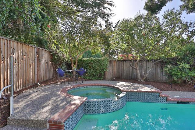 3239 Pinot Blanc Way, San Jose CA: https://media.crmls.org/mediaz/e5a05b2a-e4ba-46e4-8a3b-299817a8f54b.jpg
