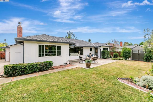 38426 Kimbro St, Fremont CA: https://media.crmls.org/mediaz/e5a061dc-b7aa-46a3-8b3e-59f324ab1995.jpg
