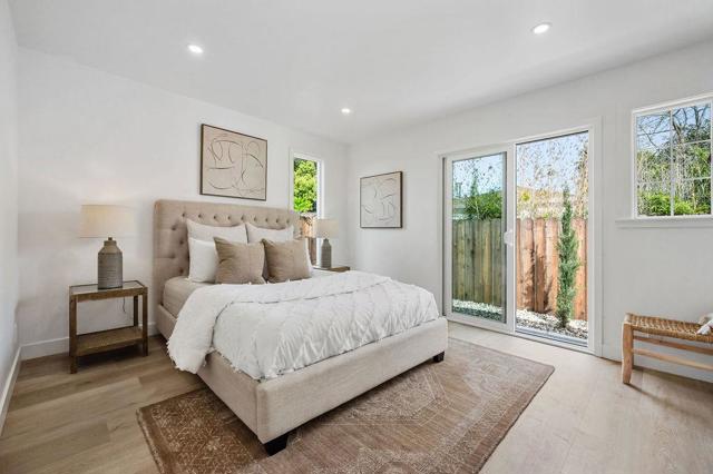 Image 21 of 39 For 954 Alla Avenue