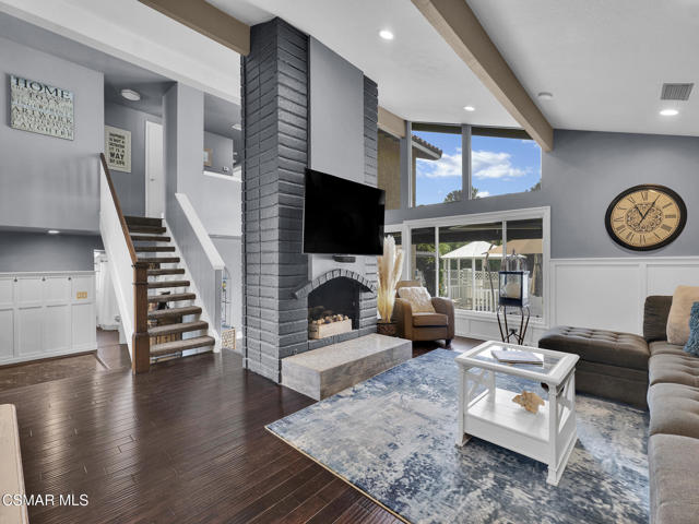 2026 Bridgegate Court, Westlake Village CA: https://media.crmls.org/mediaz/e5a16c50-efe3-4d63-a2ff-3748aa4a3dbe.jpg