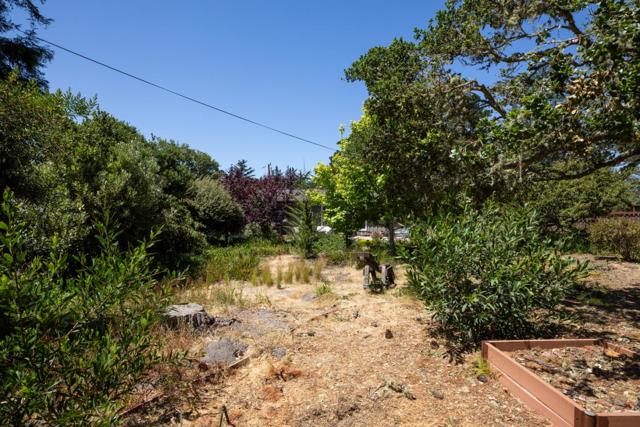 4117 Sunridge Road, Pebble Beach CA: https://media.crmls.org/mediaz/e5a20fd2-f2f3-448d-94e1-ae73d4f49961.jpg