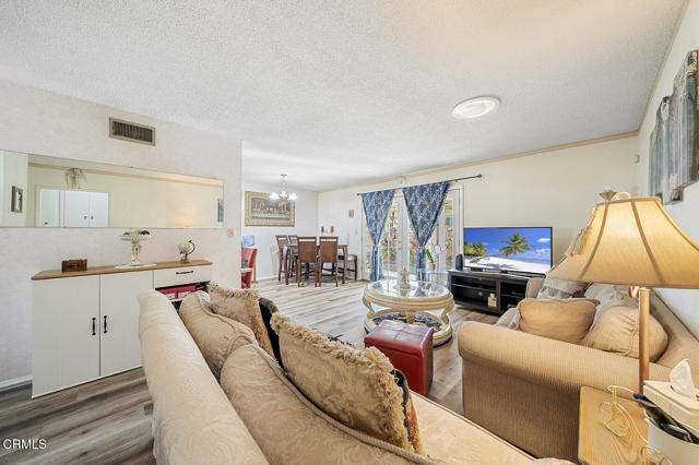 Detail Gallery Image 5 of 28 For 510 S Lyon Ave, Hemet,  CA 92543 - 2 Beds | 2 Baths