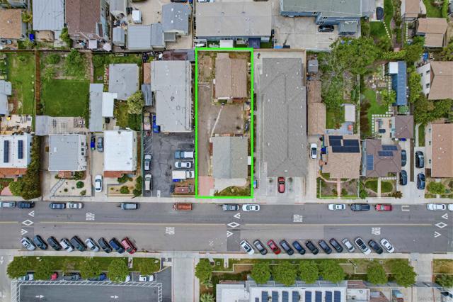 4410 12 Highland Ave, San Diego CA: https://media.crmls.org/mediaz/e5a2e875-5c63-490f-aa61-aa3cb9c1b266.jpg