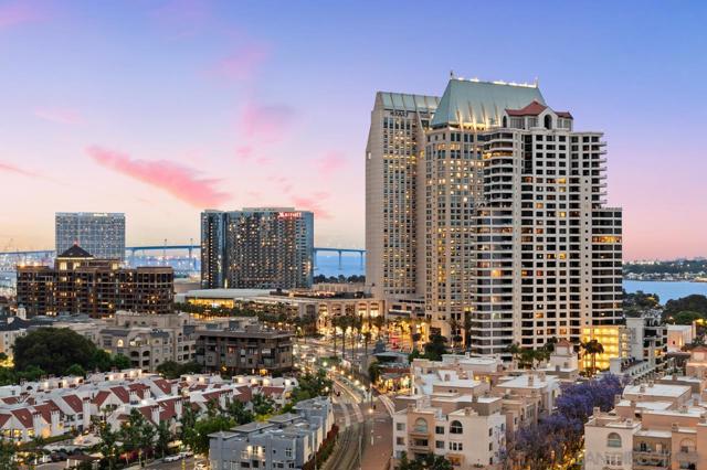 888 W E St, San Diego CA: https://media.crmls.org/mediaz/e5a30140-00bb-48b1-8625-0b070a8fee96.jpg