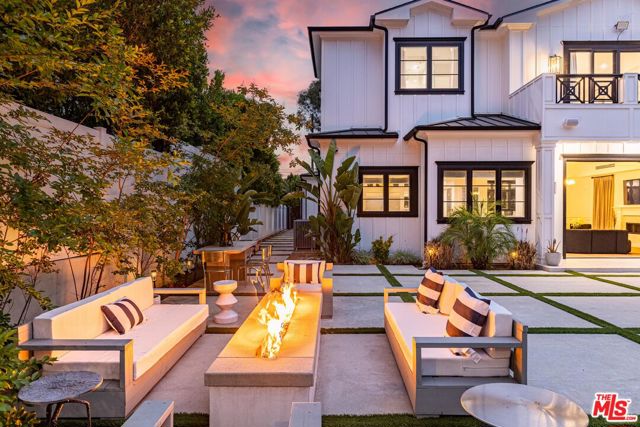 5162 Otis Avenue, Tarzana CA: https://media.crmls.org/mediaz/e5a3317c-fbd7-4147-a030-ac76782b59b7.jpg