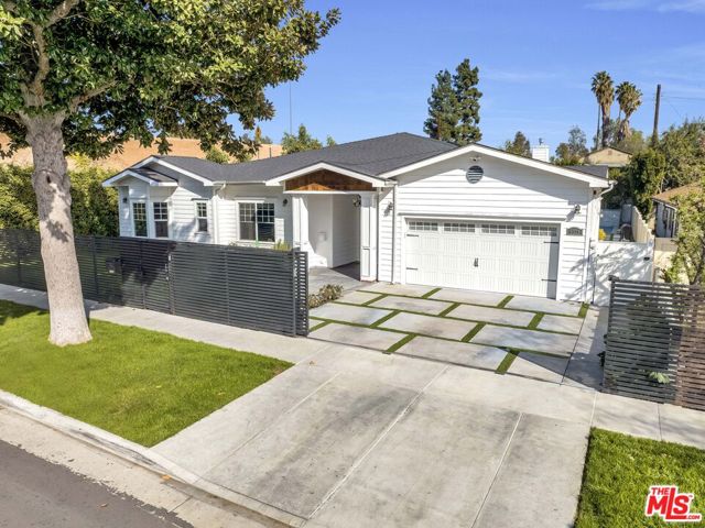 4728 Vesper Avenue, Sherman Oaks CA: https://media.crmls.org/mediaz/e5a46044-255c-4602-8d5b-ef7ce23ac3fa.jpg