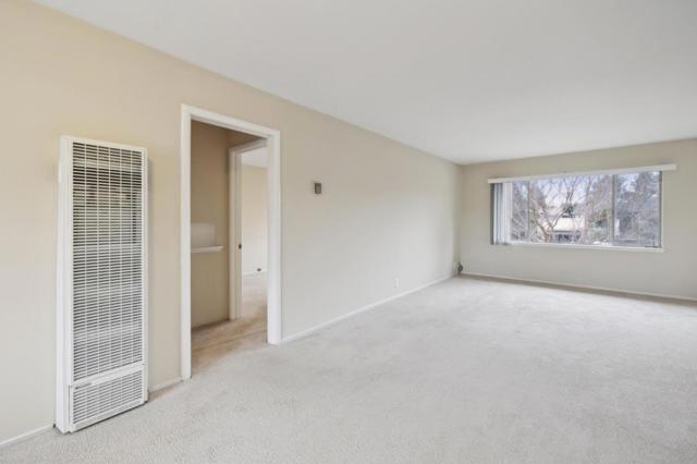 15 Kent Place, Menlo Park CA: https://media.crmls.org/mediaz/e5a46ba8-3cd7-4a91-9568-dbf686a25f02.jpg