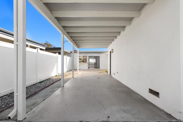 3875 Vista Campana, Oceanside CA: https://media.crmls.org/mediaz/e5a473f1-45f3-41fb-b48e-1e212f07fc4d.jpg