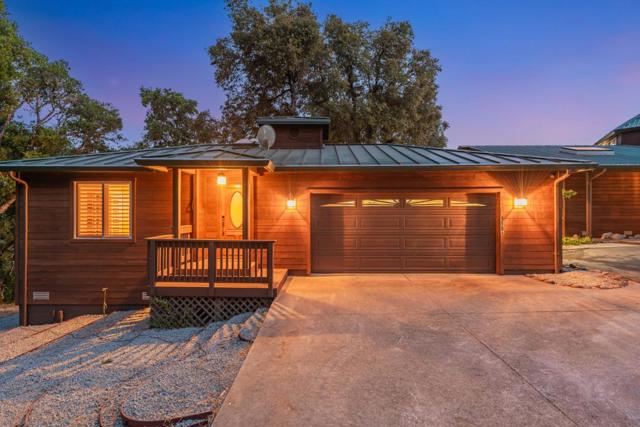 950 Oak Ridge Road, Los Gatos CA: https://media.crmls.org/mediaz/e5a4cacc-1ebc-4152-92d3-835f97143365.jpg