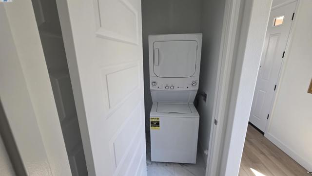 4709 Iron Bird Dr, Folsom CA: https://media.crmls.org/mediaz/e5a5029a-9c32-44c6-8deb-5acd1fb762e7.jpg
