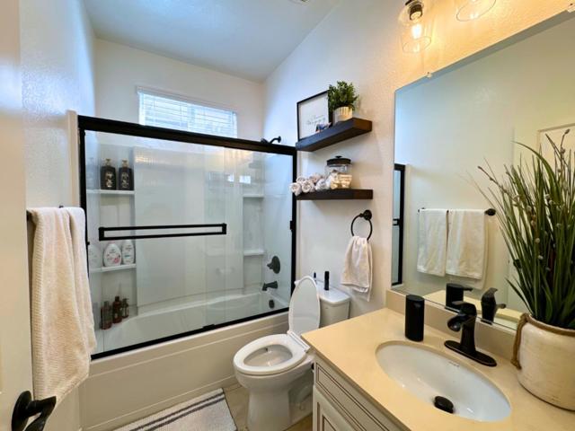 9077 Golf Canyon Drive, Patterson CA: https://media.crmls.org/mediaz/e5a64a17-7369-4f41-88cf-2f1226b01bef.jpg