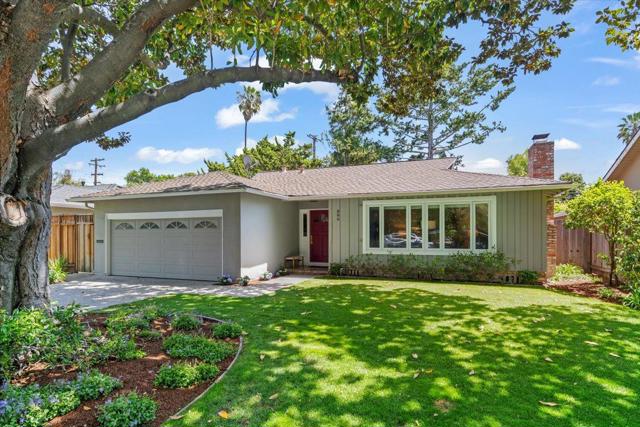 886 Garland Drive, Palo Alto CA: https://media.crmls.org/mediaz/e5a69d19-26a6-45a6-94ab-1e501fa4c3fc.jpg
