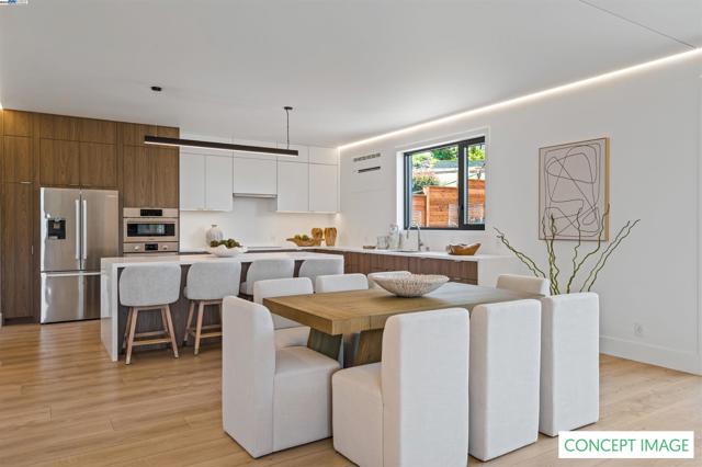 22002 Hoffman Way, Castro Valley CA: https://media.crmls.org/mediaz/e5a6d453-e811-42e7-b564-f4b7ee2be85c.jpg