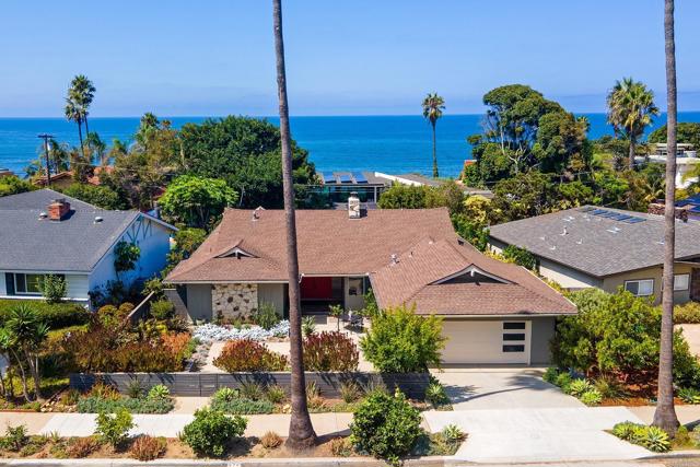 874 Cordova Street, San Diego CA: https://media.crmls.org/mediaz/e5a71a3f-dbb9-49e0-a6fc-ba24582bade2.jpg