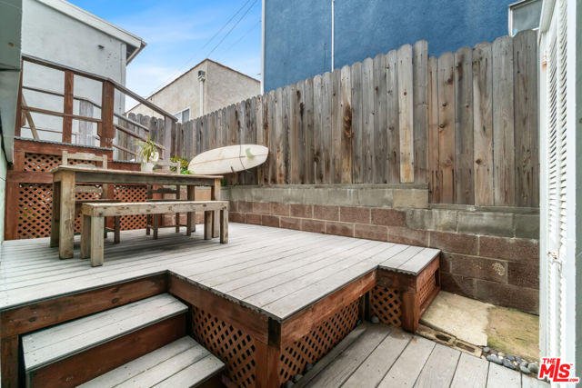 115 44th Street, Manhattan Beach CA: https://media.crmls.org/mediaz/e5a71b64-78e8-42af-818f-e378444683f5.jpg
