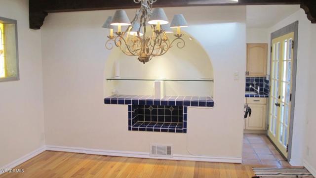 352 Glen Ellen Drive, Ventura CA: https://media.crmls.org/mediaz/e5a72732-1a33-4ece-a395-462c3c21d7e2.jpg