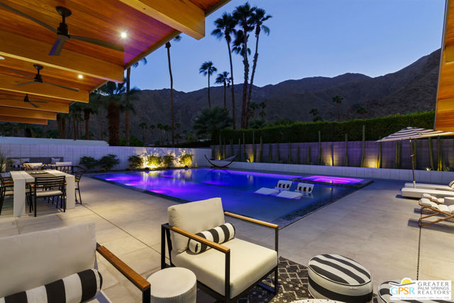 1189 N Rose Avenue, Palm Springs CA: https://media.crmls.org/mediaz/e5a7e06a-79a6-44bb-b3fe-0e139f8b92ae.jpg
