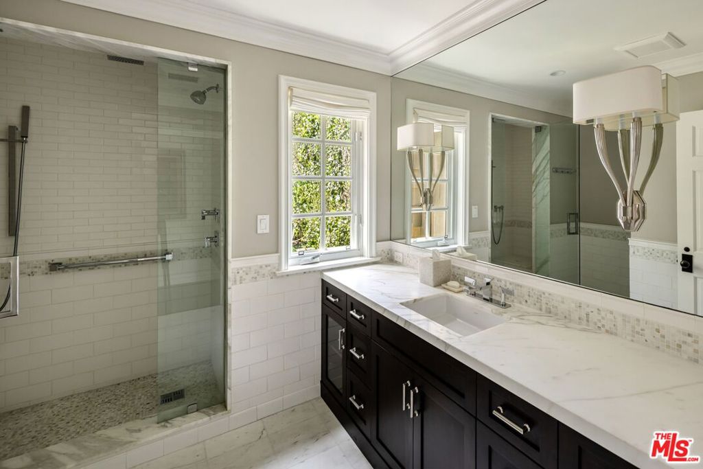 MLS #26864757 image #44