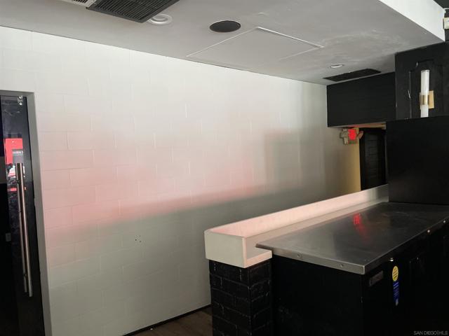 Image 13 of 60 For 527 F Street